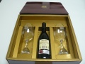 Caja de Vino con 1 Botella Reserva DOC Rioja y 2 Copas